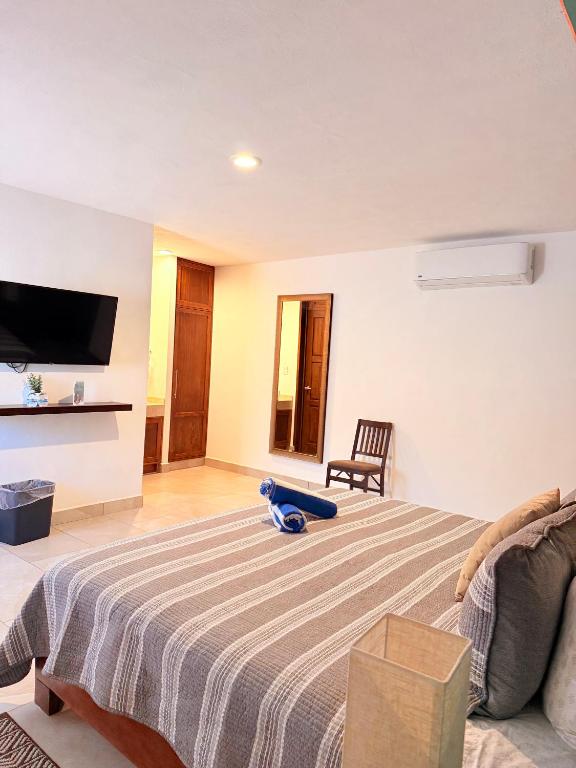 Pedernal Hotel - 4
