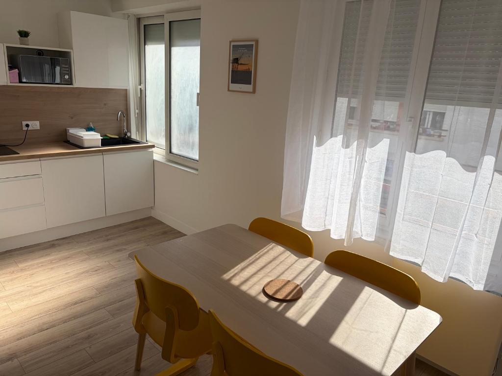 Appartement T2 - 103 - Hyper Centre - Intégralement rénové - Toutes commodités à pied - 3