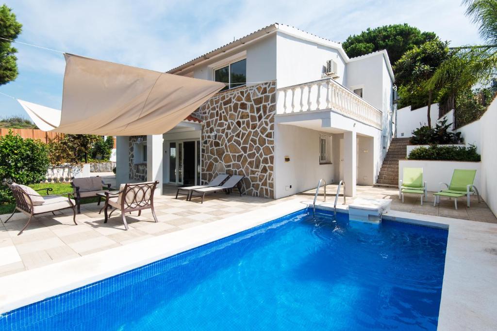 comfortable family villa - 2
