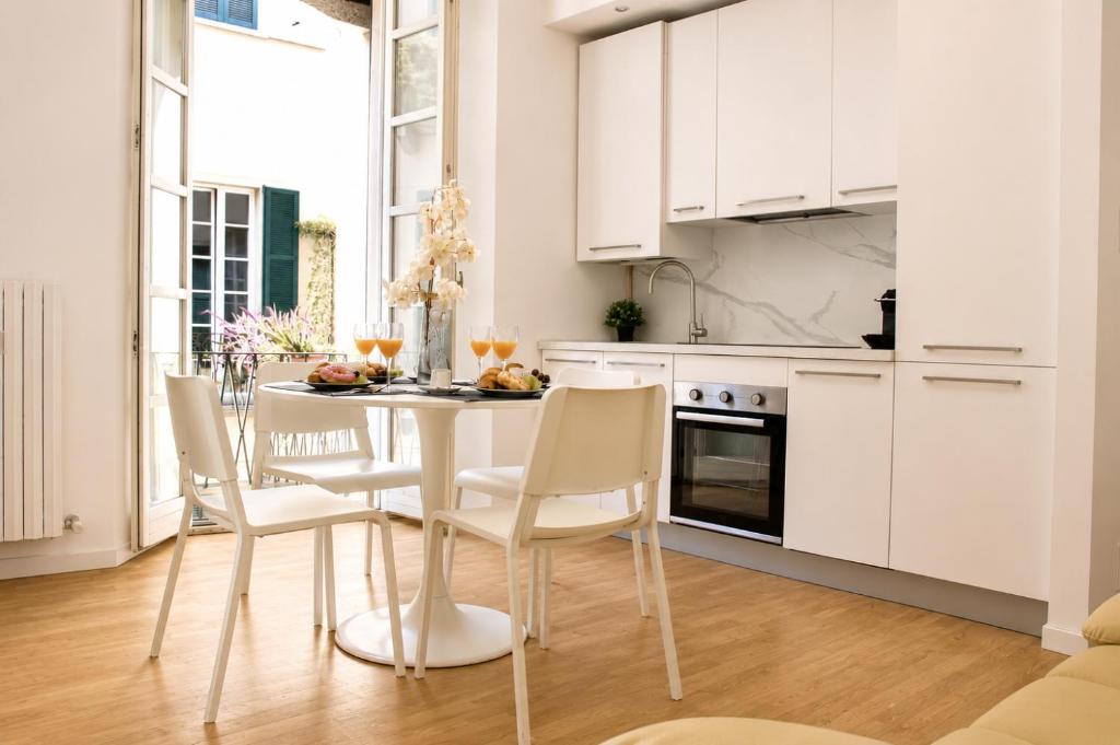 COMO CENTRAL - Brand-new flat for 5 Steps to lake A-C - 1