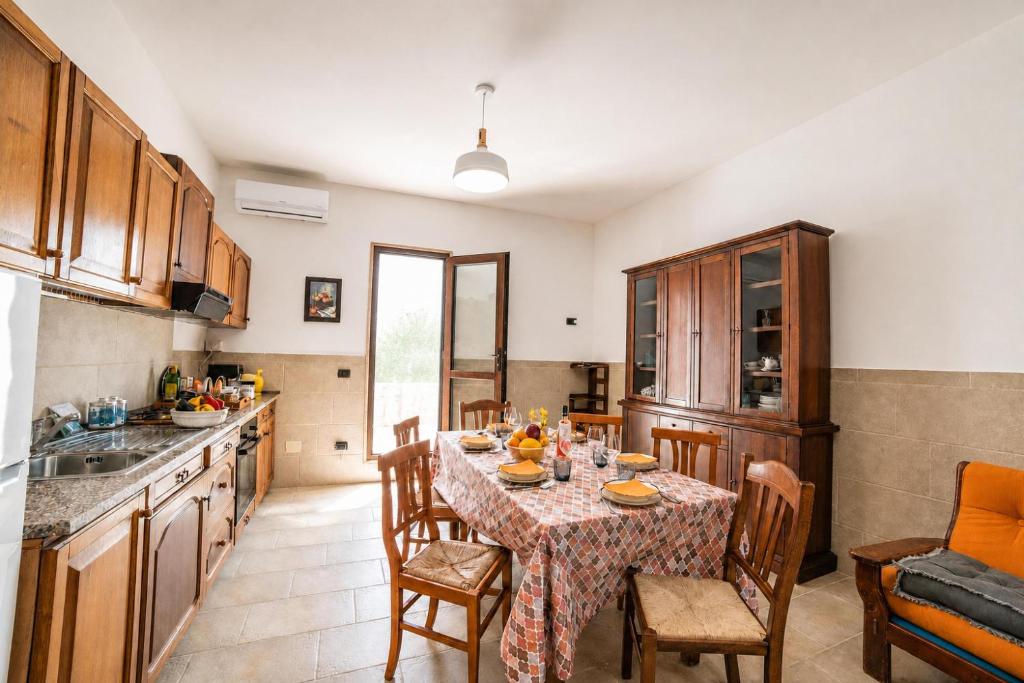 Villa Benedetta 50m from Beach - Happy Rentals - 2