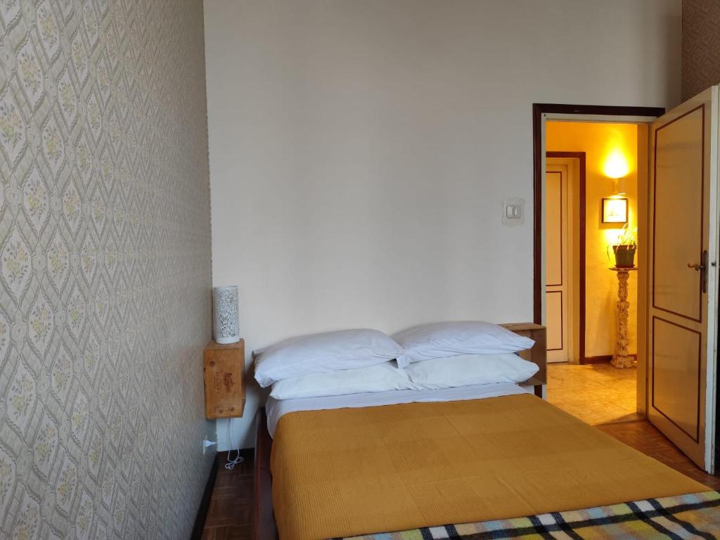 Entire home near city center and local attractions - 4