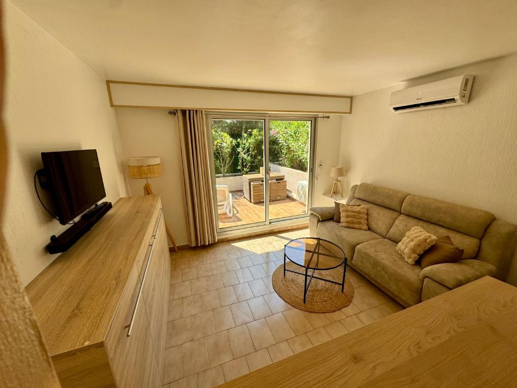 Studio avec terrasse, 150m de la plage - 1
