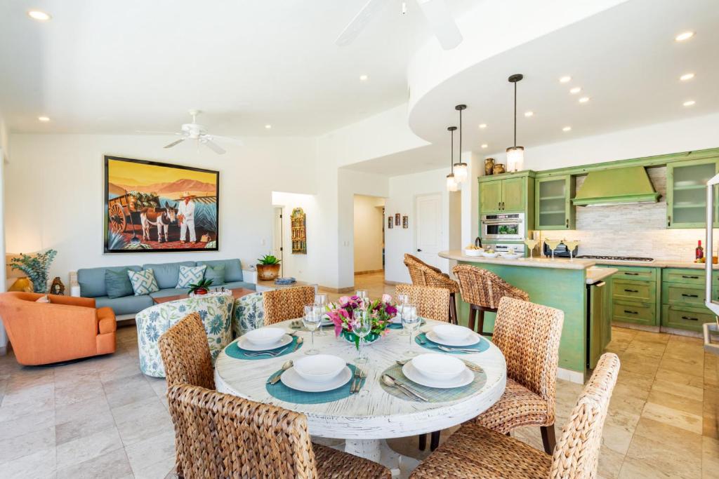Saltwater Pool Private Villa with Ocean Views and Resort Access - 4
