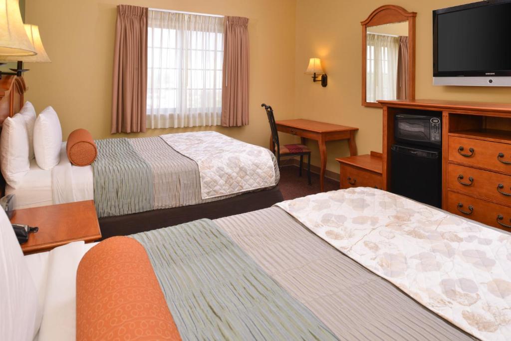 Country Hearth Inn & Suites Edwardsville St. Louis Photo 16