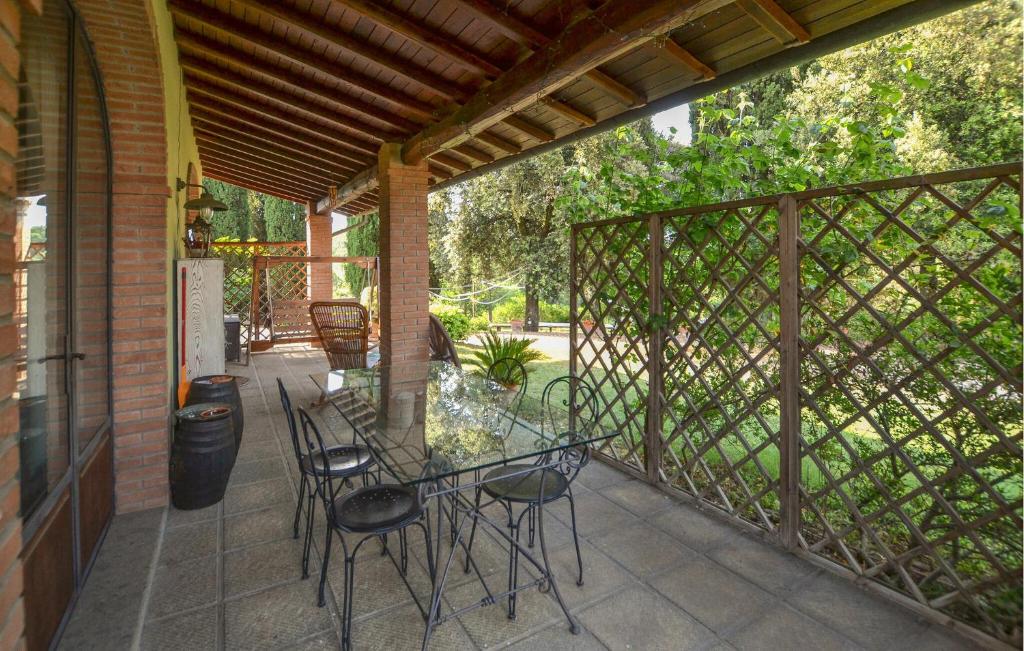 1 Bedroom Lovely Home In Arezzo - 2