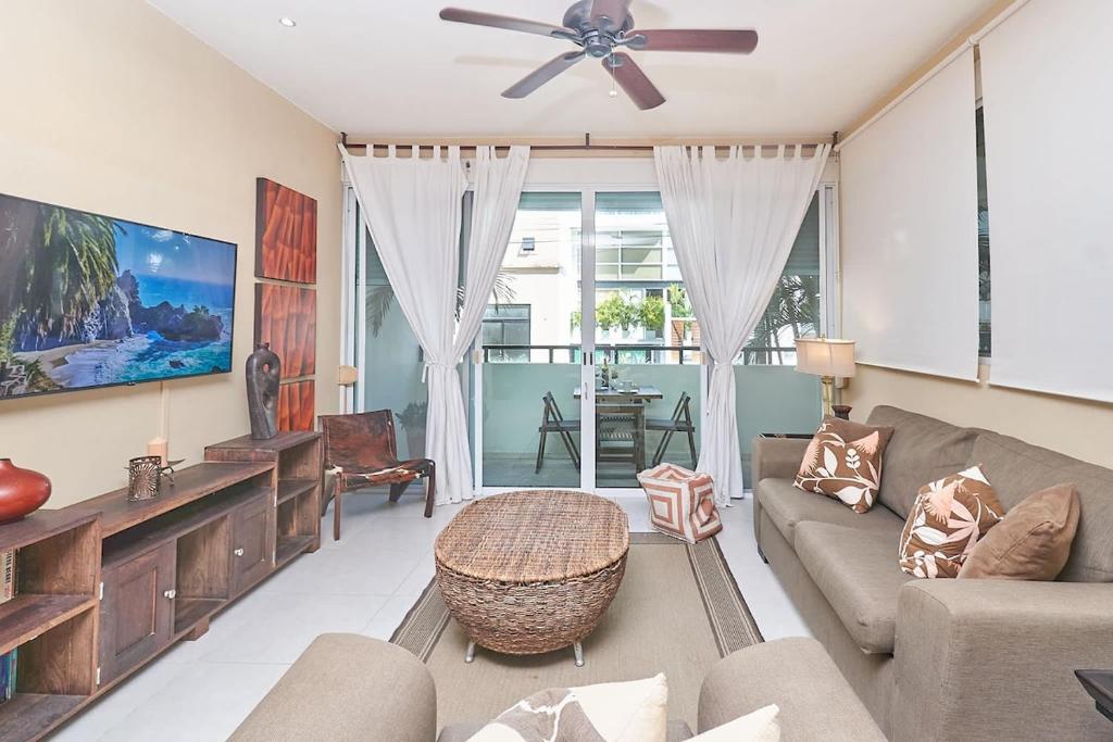 2Br Condo - Pool, Bbq & Beach Steps Away - 2