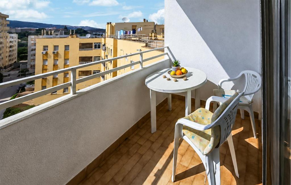 Cozy Apartment In Torremolinos With Wifi - 2