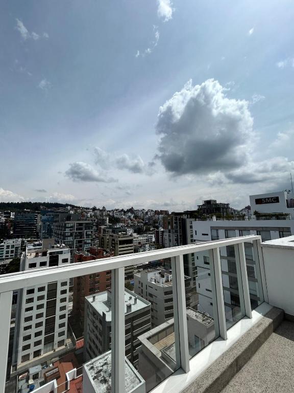 Luxury Executive Suite, Pool & Rooftop 360 - 4