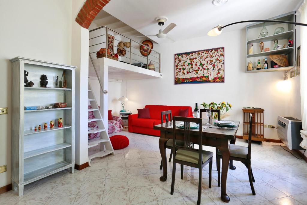 Oltrarno Home Silvia Florence — Hotel in Florence