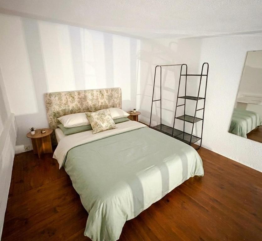 Charming duplex - 4