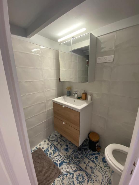 Petit studio à 50m de la mer - 4