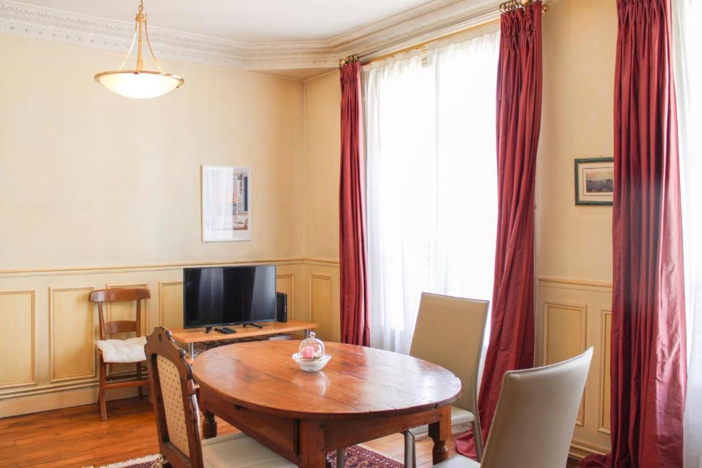 Lovely Paris flat close to Eiffel Tower - 3