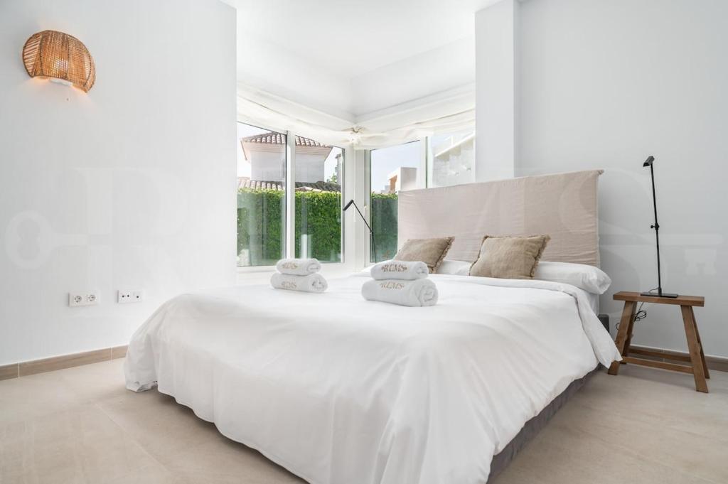 Exclusive 4BR Family Villa with Pool & BBQ REMS - 3