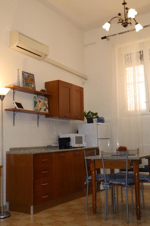 Elfa Home - 5