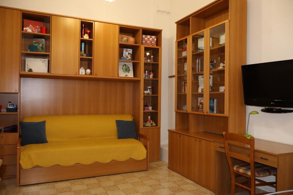 Elfa Home - 1