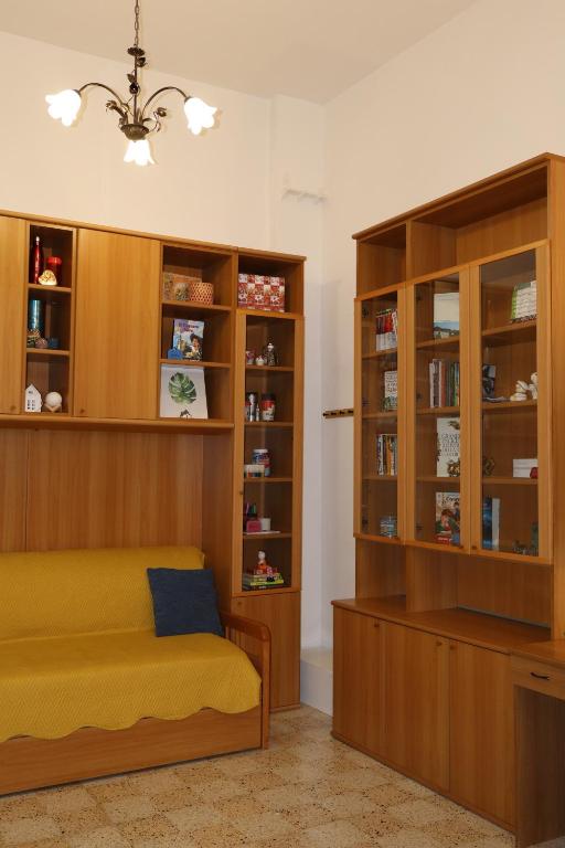 Elfa Home - 4