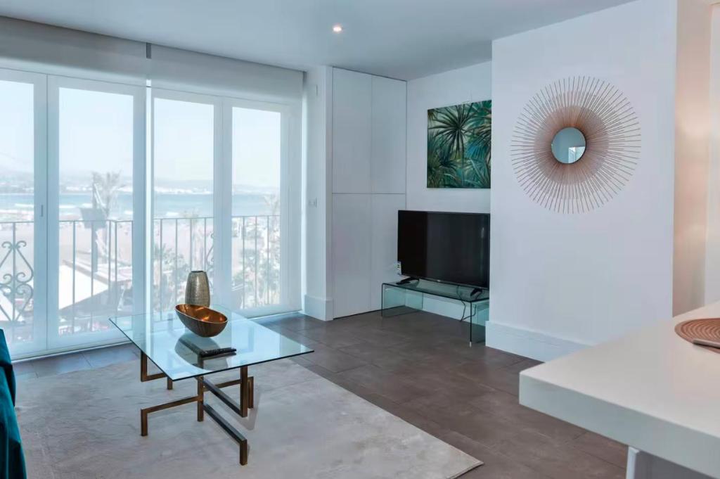 210 Puerto Banus Marbella best Front Line Sea View - 5