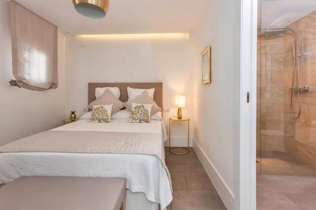 210 Puerto Banus Marbella best Front Line Sea View - 2