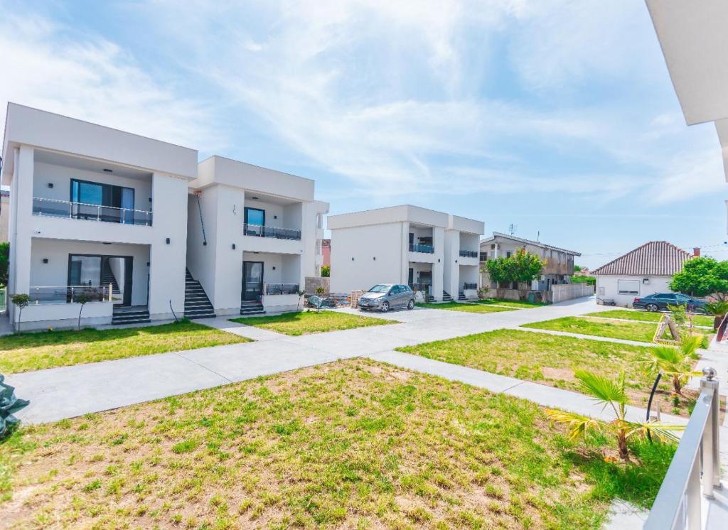 Bumax Apartments - 3