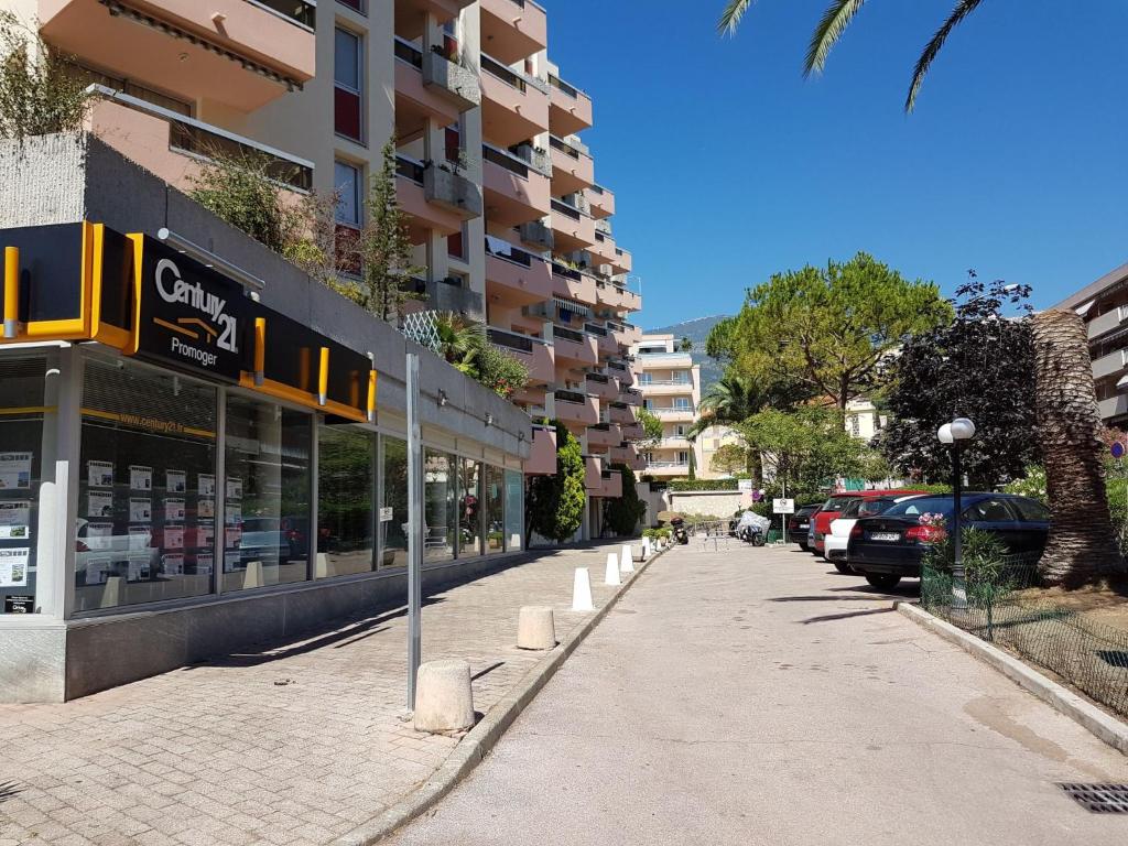 Apartment Ruhige Tourismusmöblierung mit Balkon und Pool by Interhome - 2