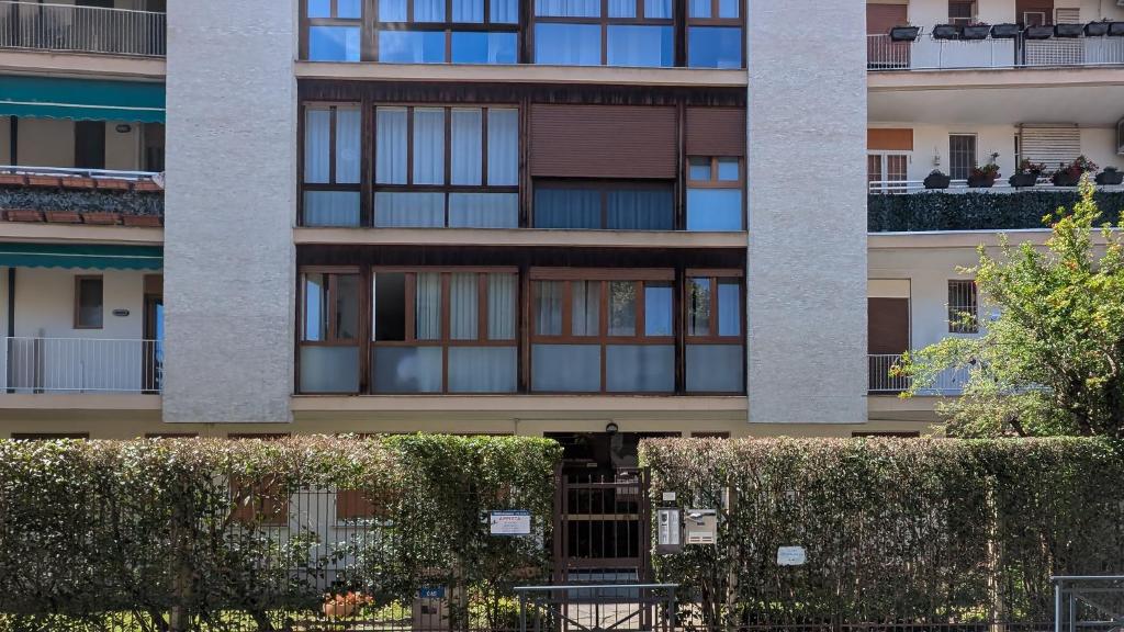 GuestHost - Licia's Boutique Apartment - 5