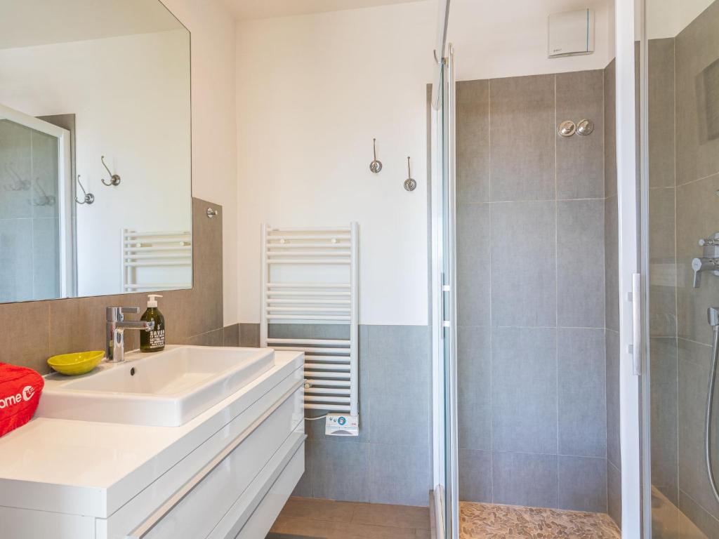 Apartment Le Grand Pavois-3 by Interhome - 2