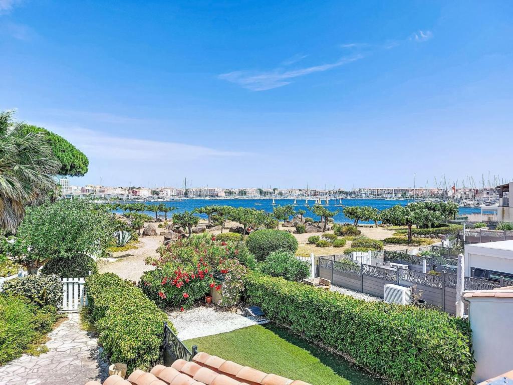 Apartment L'île des Marinas by Interhome - 1