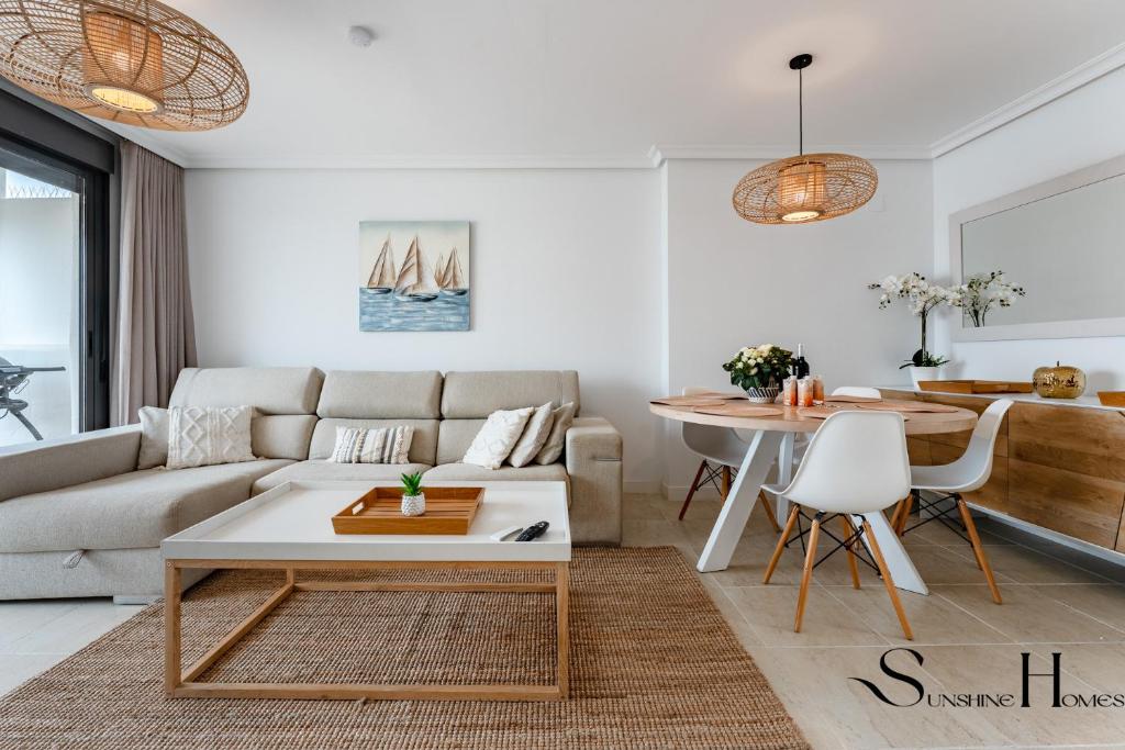 Estepona Duplex with BBQ & Jacuzzi - 3