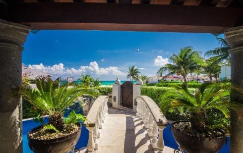 Xaman Ha Villa -steps from the beach - 4
