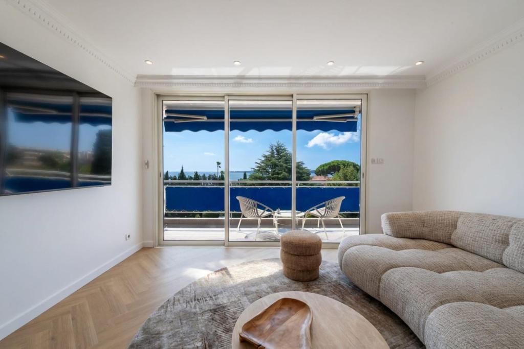 3P Traversant Vue Mer Cannes Est - 3