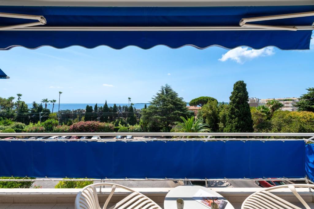 3P Traversant Vue Mer Cannes Est - 2