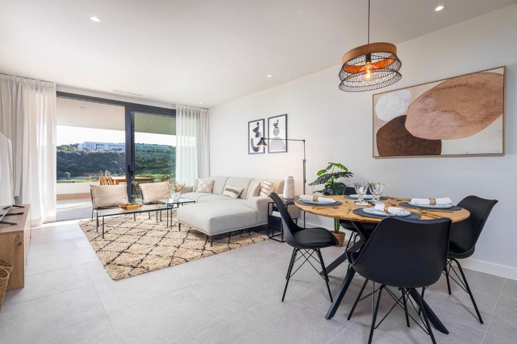 Modern Apartment with Golf View - 4