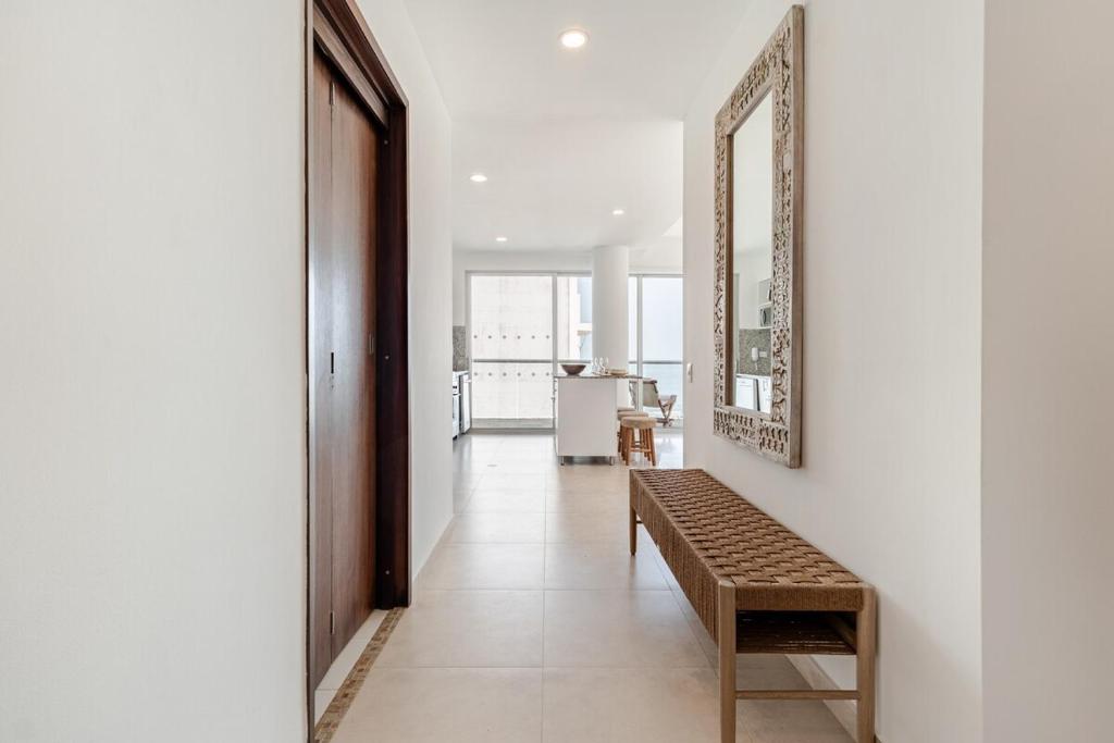 3 bedroom oceanfront apartment, fully renovated - 3