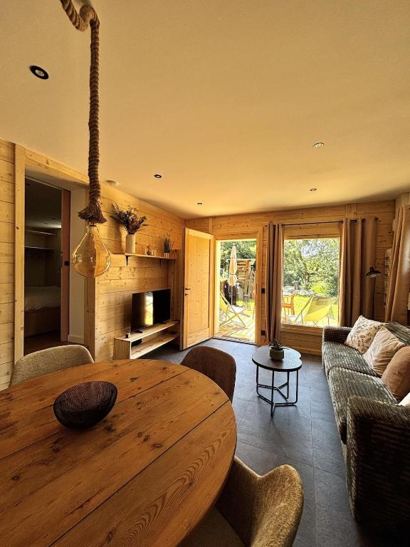 Chalet with garden terrace and mountainn view - 1