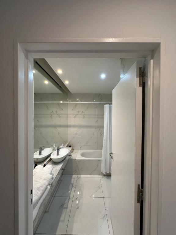 Minimalist Apartment Recoleta Amenities - 2