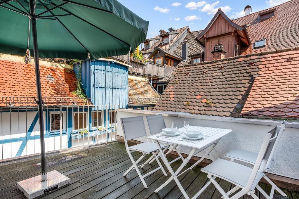 Ferienwohnung Metta - hochwertig sanierter Altbau mit Terrasse auf der Insel - 2