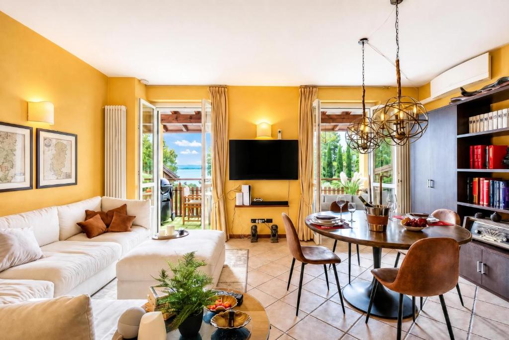 Alice Suite Terrace, lake view & Park - Happy Rentals - 3