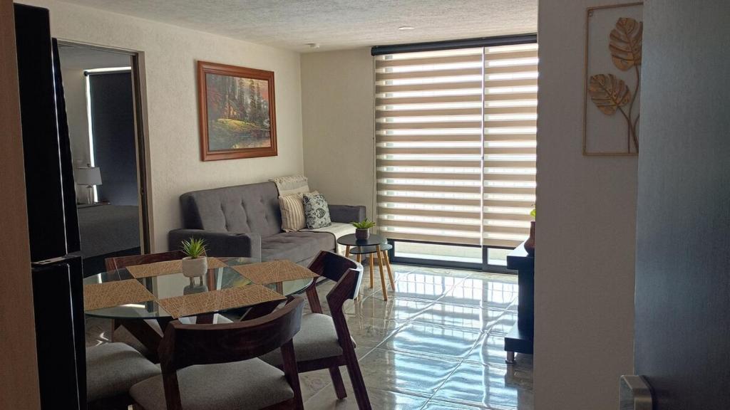 Apartment in the Heart of Tlaquepaque with Pool - 2