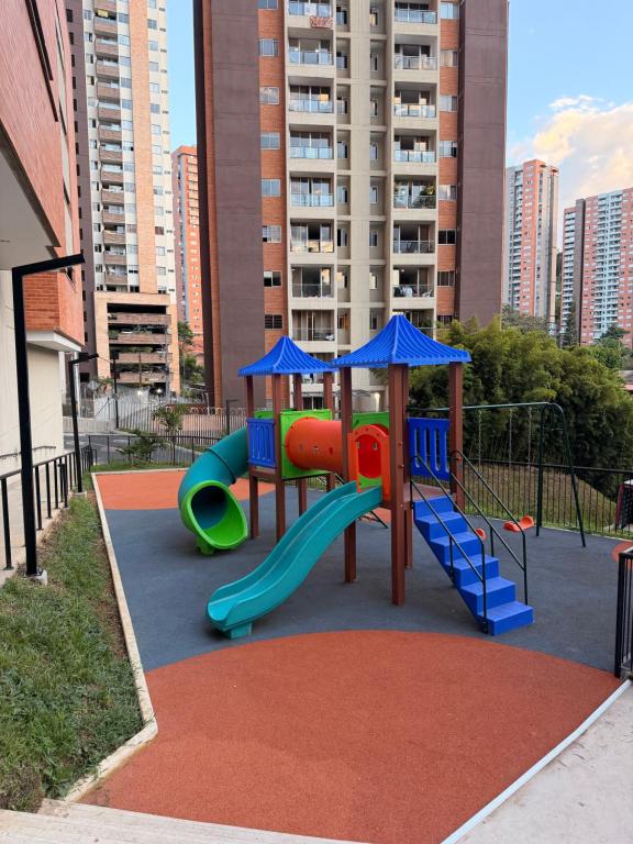 Acogedor apartamento a 5 min del parque Sabaneta - 2