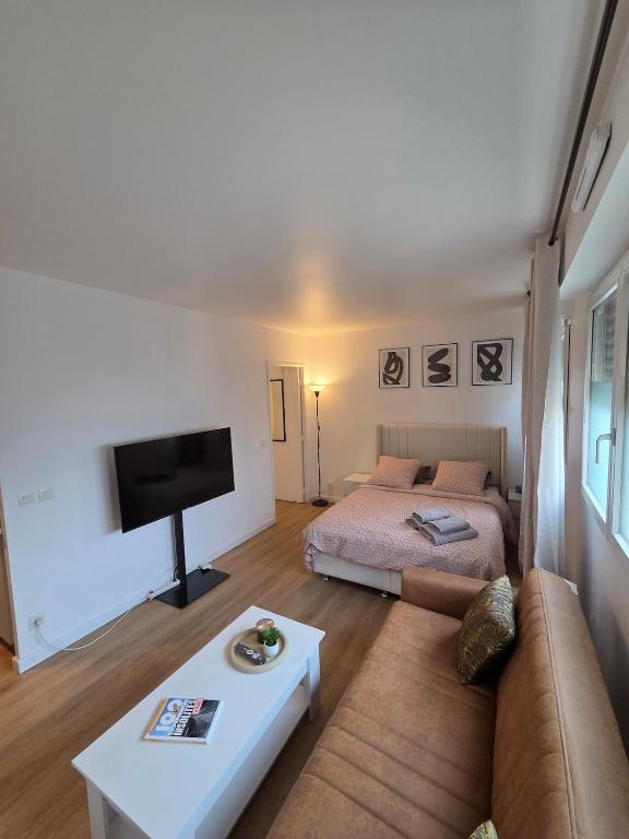 Cozy studio near Stade de France - 1