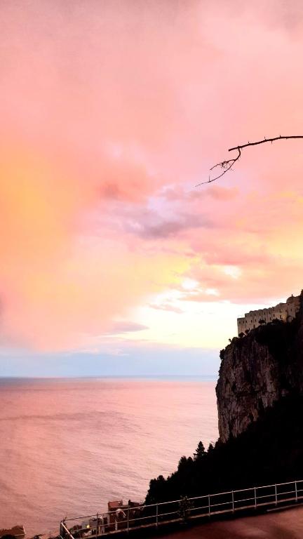 Casa Aurora Amalfi - only two steps to access - 3