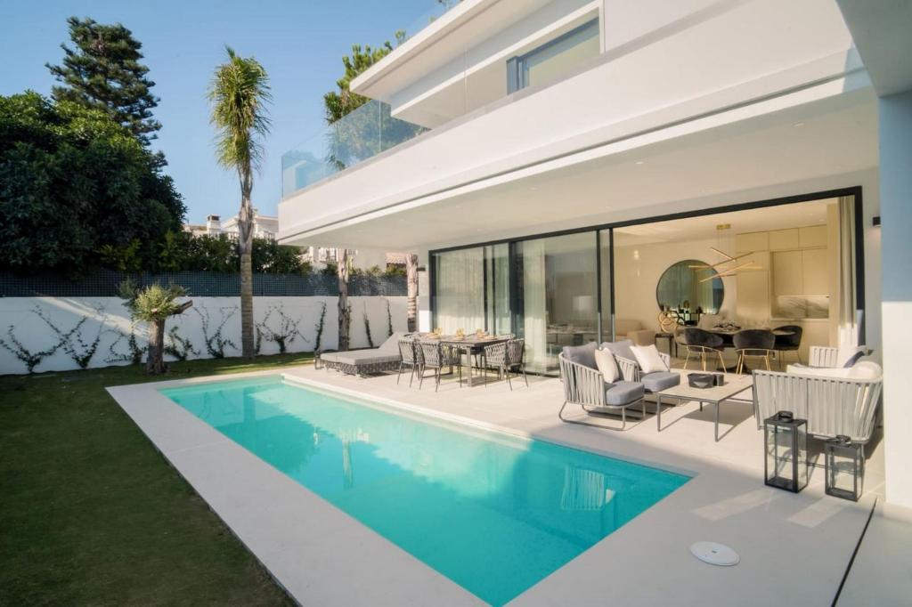 Modernist Villa Horizon MRB - 1