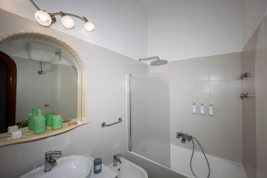De Vivo Realty - The Colombo Positano - 5