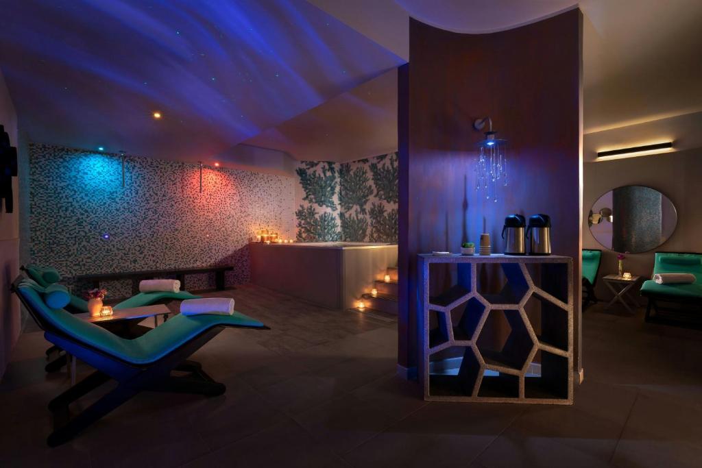 Four Points by Sheraton Catania Hotel - 4
