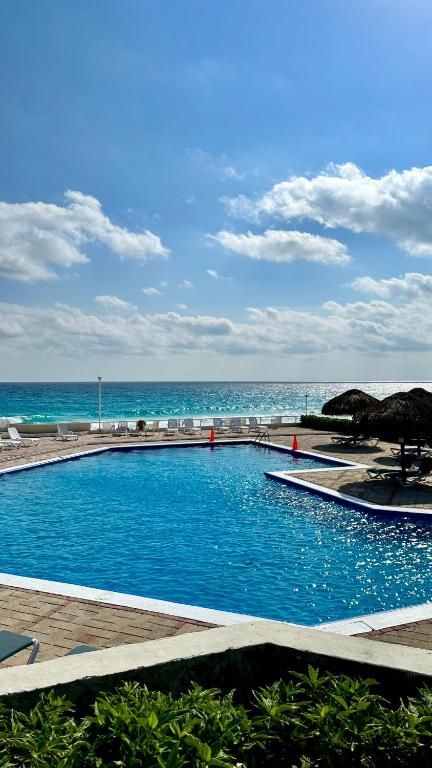 Cancun Beach Resort Best 4 your money - 2