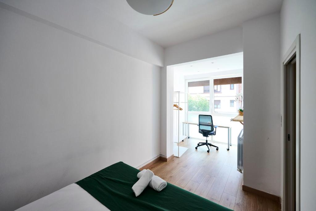 Bilbao Base EBI3369 - 5