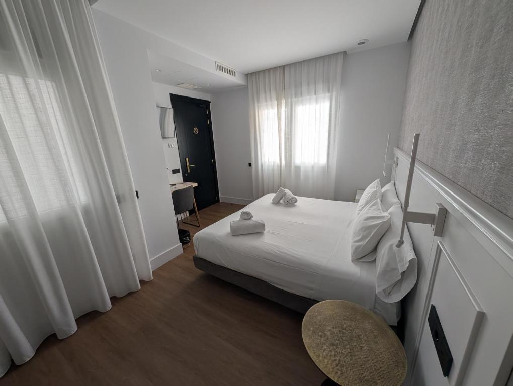 Príncipe de Vergara Rooms - 2
