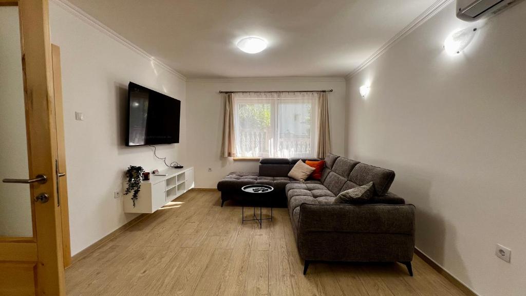 Easy stay apartment - 1