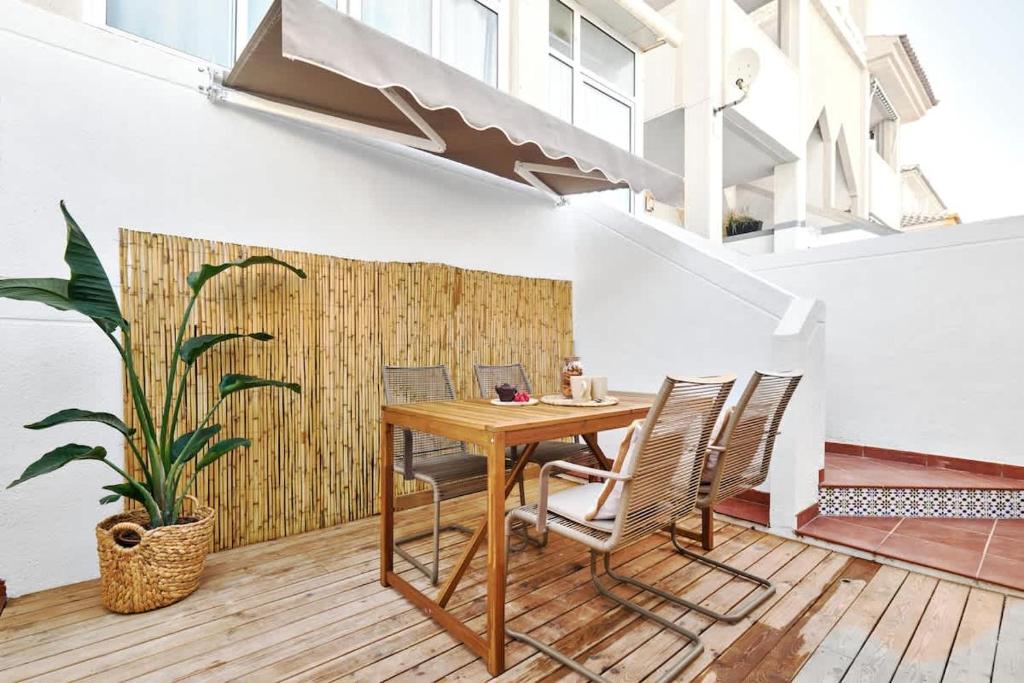Relaxing Oasis for Digital Nomads with Pool - 4